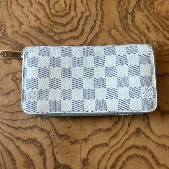 Louis Vuitton Damier Azur long Zippy Wallet-Authentic - Picture 1 of 12